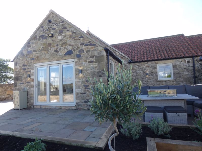 Rear- click for photo gallery